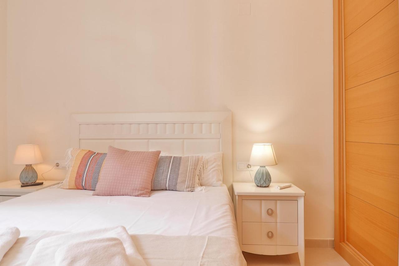 מאלגה Flat 2 Bedrooms In The City Center מראה חיצוני תמונה